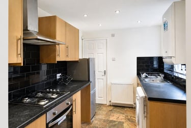 2 bed house, Mowbray Street, Jesmond Vale, Newcastle, NE65NL - Image 3